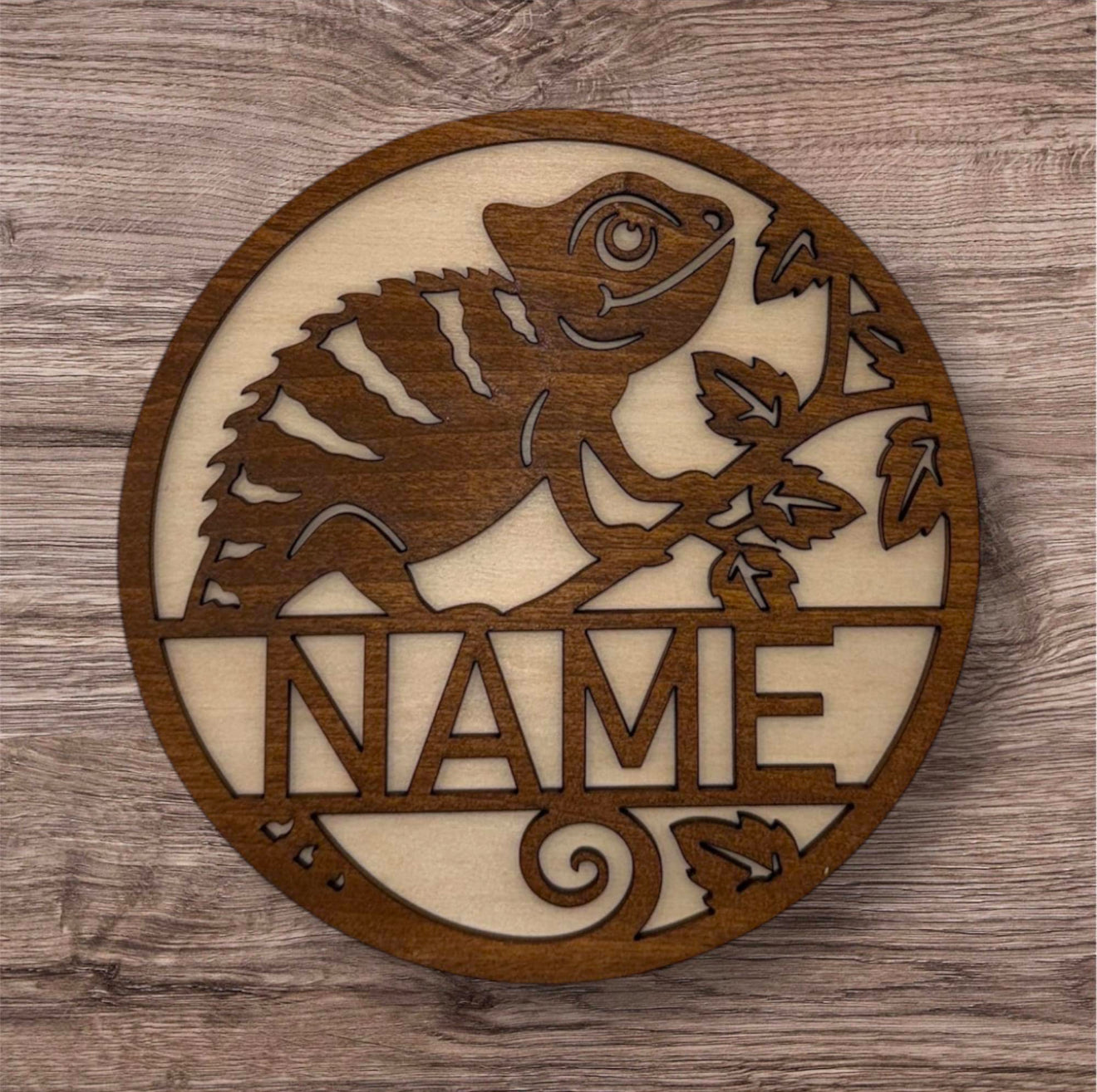 Personalized Wooden Name Sign (Chameleon)